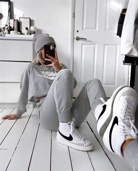 nike blazer kombinieren damen|nike blazer shorts outfit ideas.